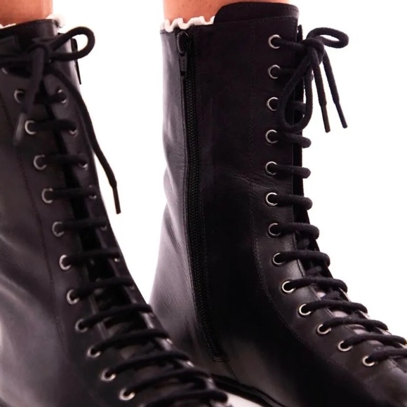 Free People Boxing Day Lace Up Flat Boot Black Leather Inside Zipper - Picture 2 of 9